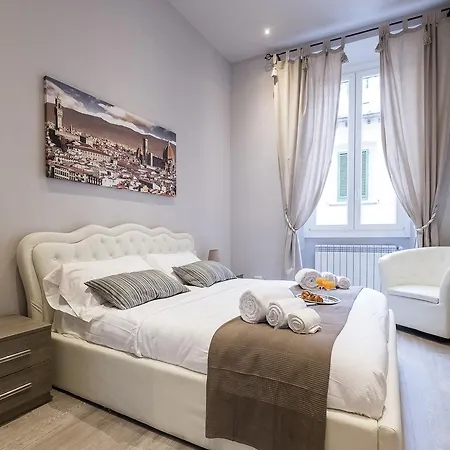 Silver Novella Luxury - Centro Storico Daire *
